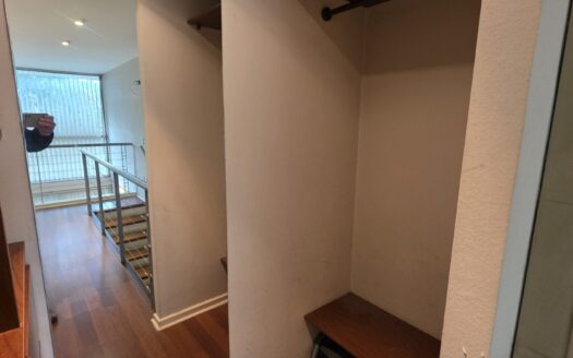 Se vende loft completamente amoblado