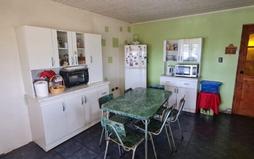 Amplia casa en Santa Juana