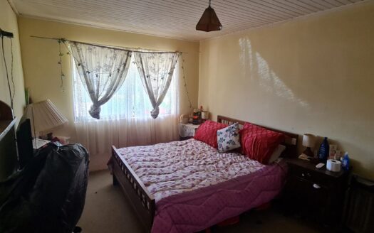 Amplia casa en Santa Juana