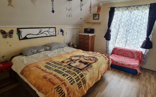 Amplia casa en Santa Juana