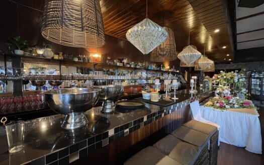 Amplio local comercial en Coronel