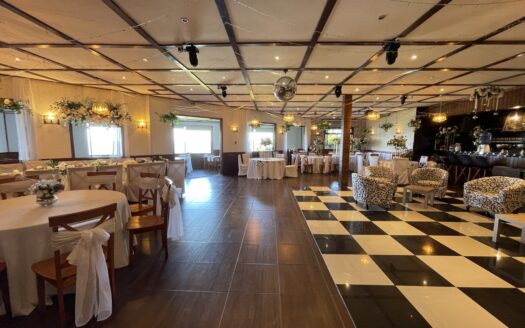 Amplio local comercial en Coronel