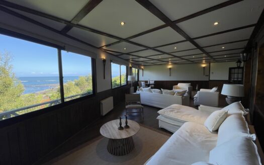 Amplio local comercial en Coronel