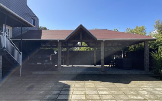 Amplio local comercial en Coronel