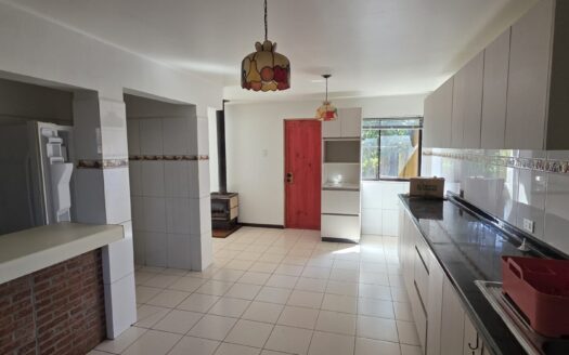 Amplia casa en San Pedro de la Paz