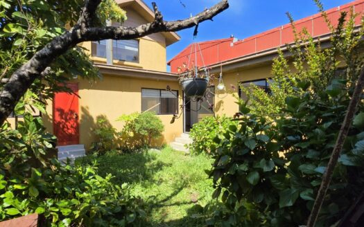 Amplia casa en San Pedro de la Paz