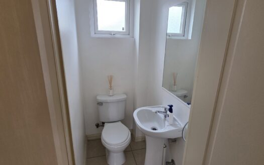 Amplia casa dentro de condominio en San Pedro de la Paz