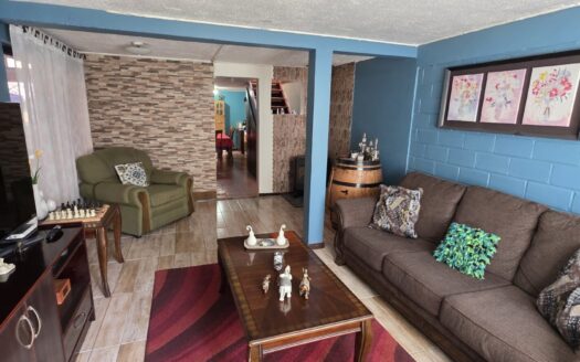 Excelente casa en Villa Mar