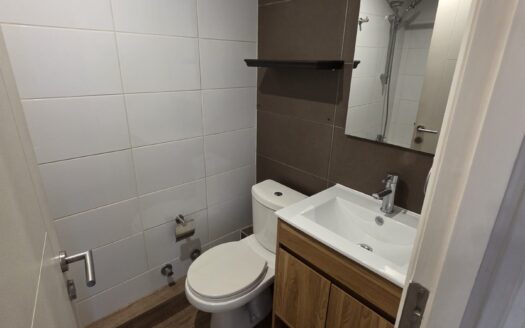 Se vende amplio departamento en Huertos Familiares