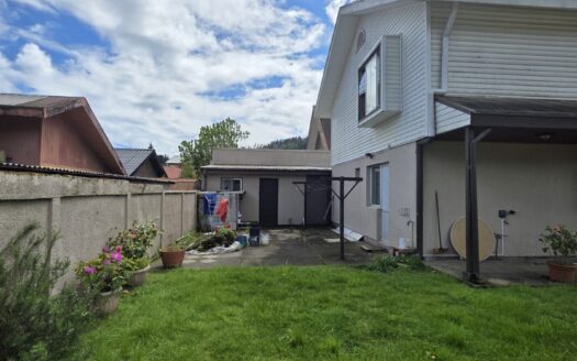 Se vende amplia casa en Lonco Norte