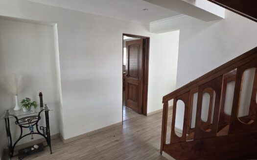 Se vende amplia casa en Lonco Norte