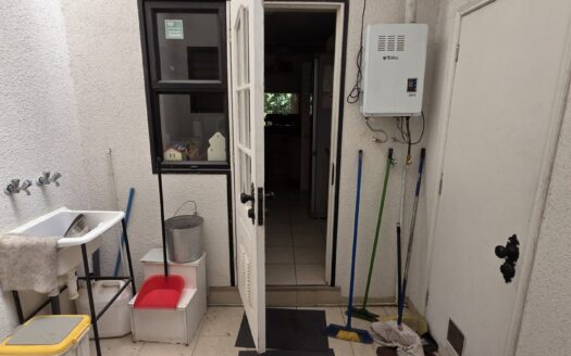 Se vende casa amoblada dentro de condominio en Pucón