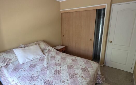 Se vende casa amoblada dentro de condominio en Pucón