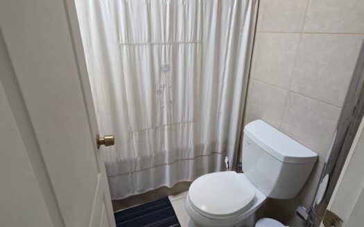 Se vende casa amoblada dentro de condominio en Pucón